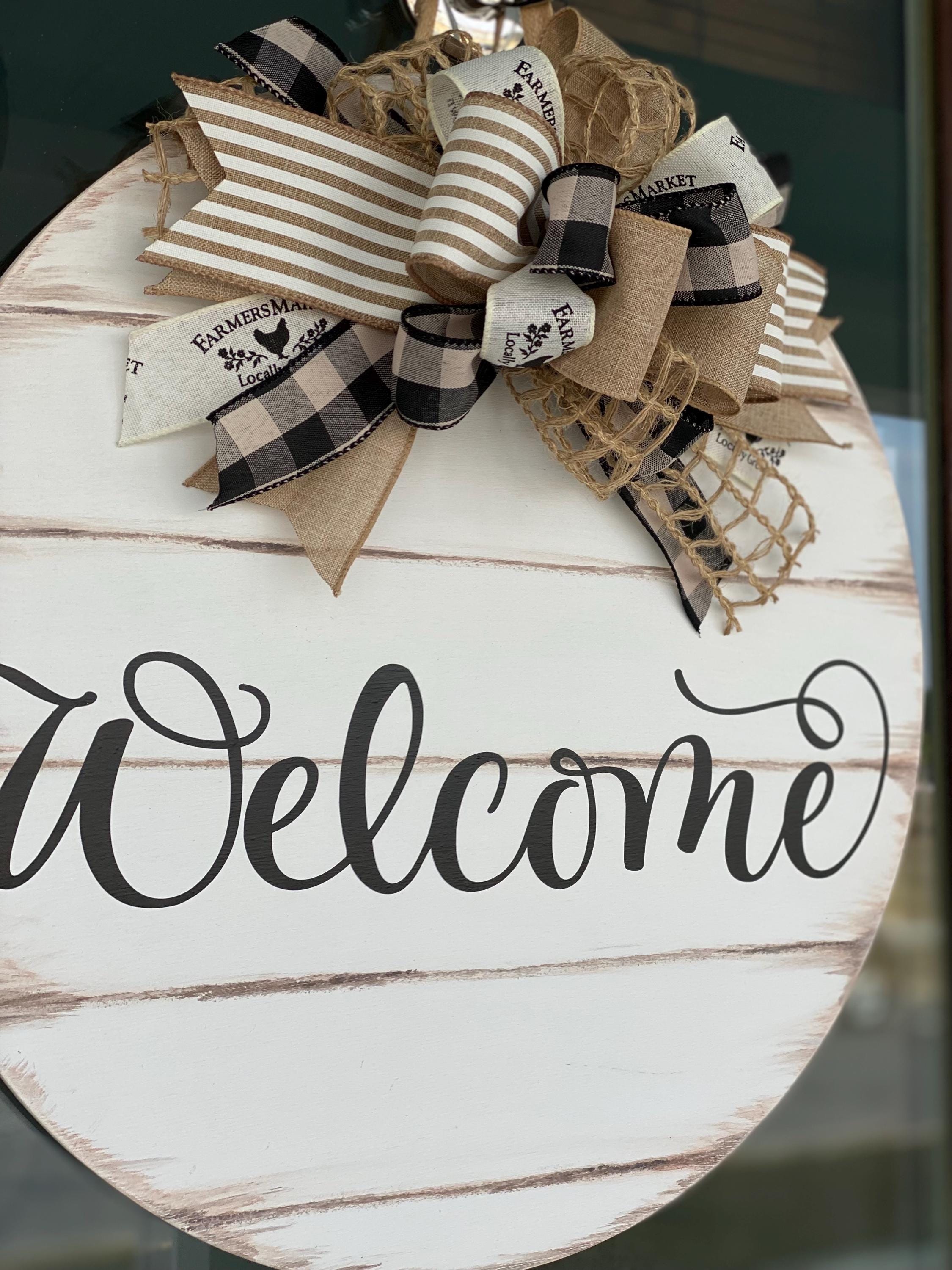 Distressed Shiplap Welcome Door Hanger: Magnetic Bow, Farmhouse Decor