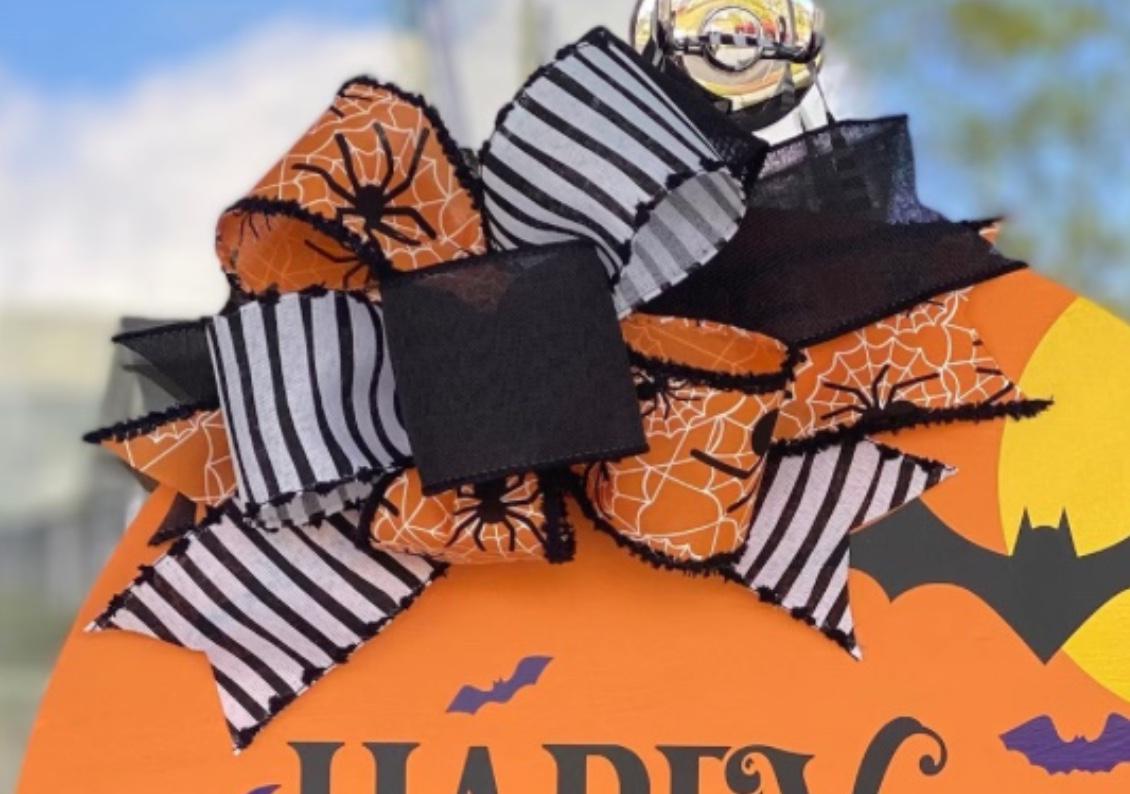 Happy Halloween Birchwood Door Hanger: Spooky Outdoor Decor