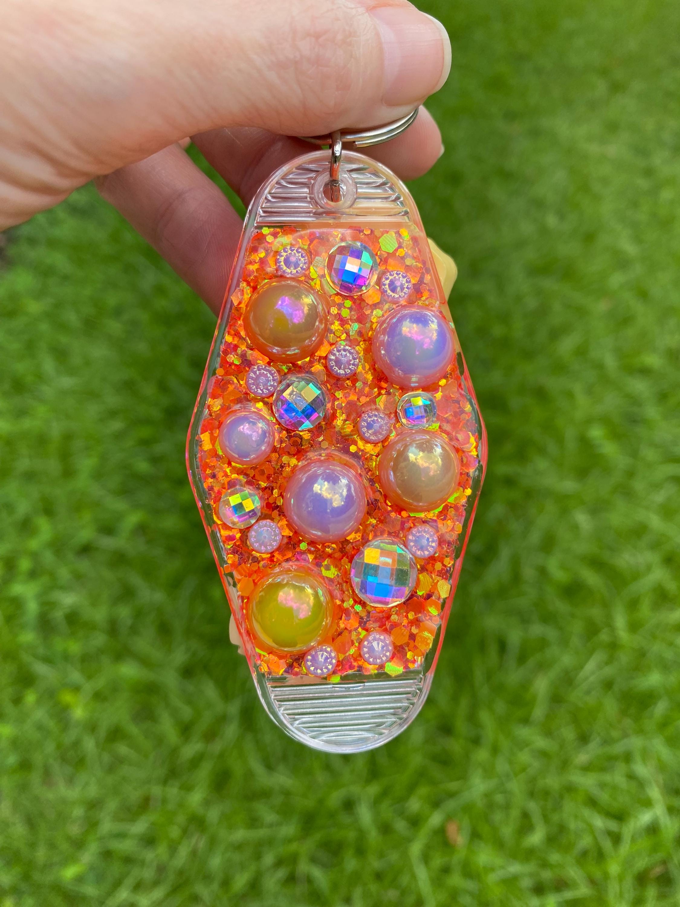 Sparkly Kawaii Bear Floral Retro Motel Style Glitter Junk Keychain
