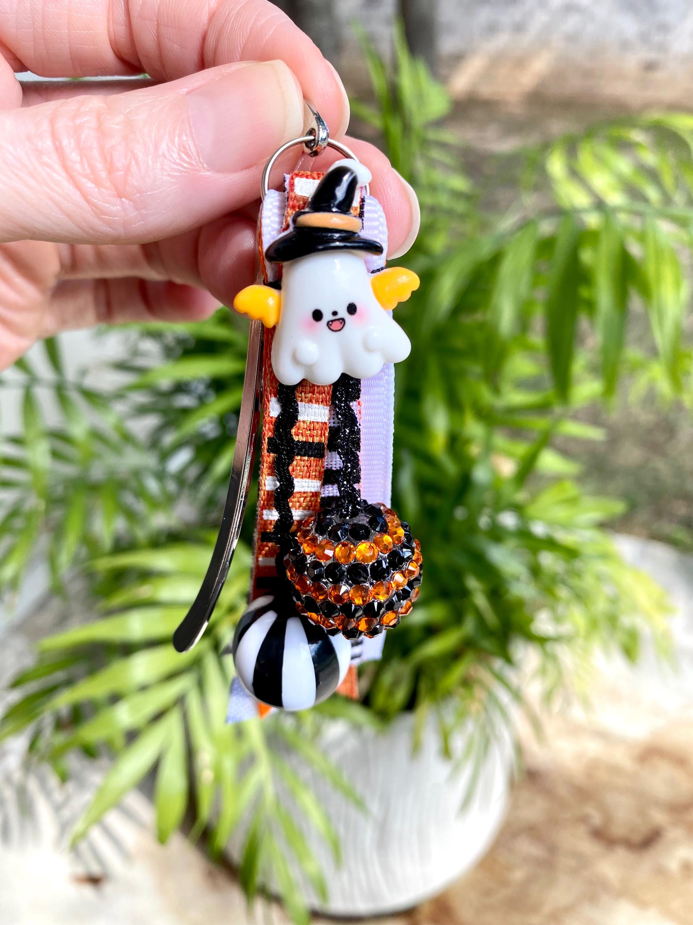 Spooky Ghost Bookmark: Witch Hat, Festive Ribbon, Halloween Reader Gift, Book Hook